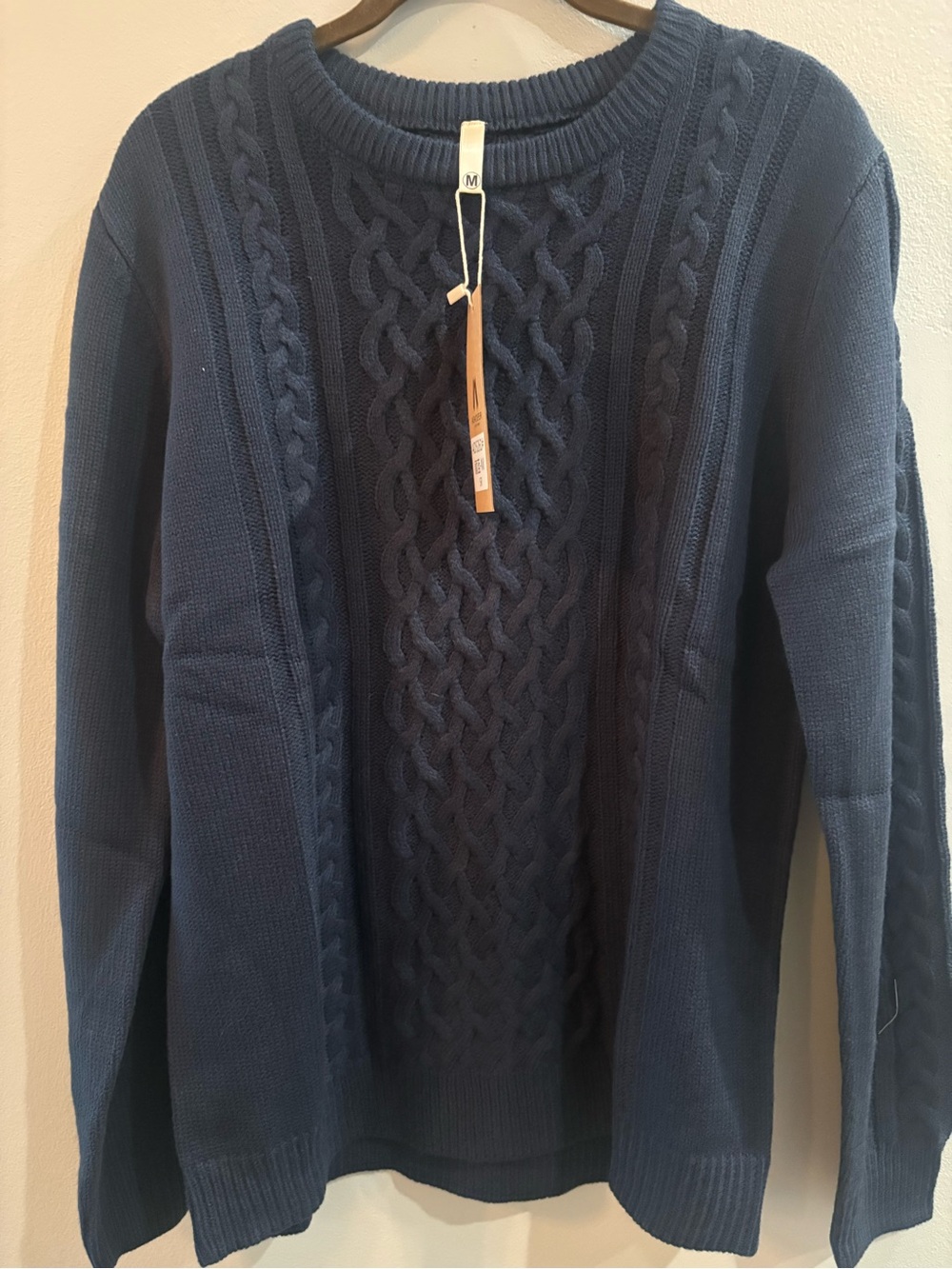 Askdeer Men’s Navy Cableknit Sweater Size Medium NWT
